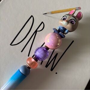 Disney Doorables: Zootopia: Judy Hopps handmade beaded pen